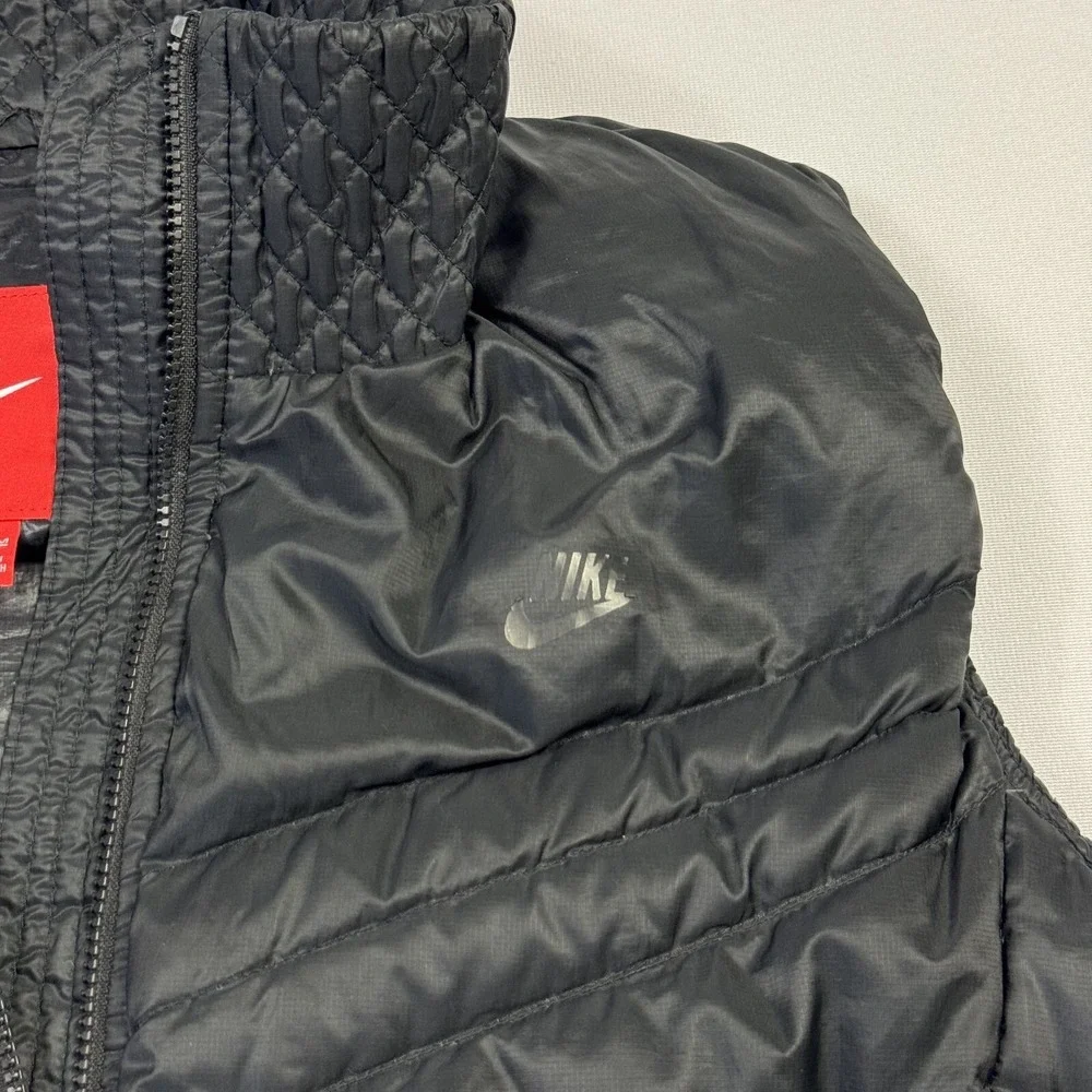 Nike description goose